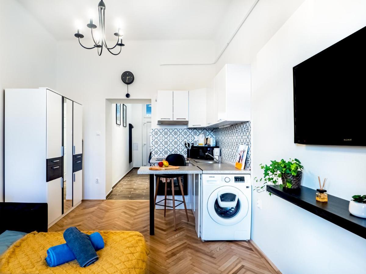 Gogol Studio Apartment Budapest Ngoại thất bức ảnh